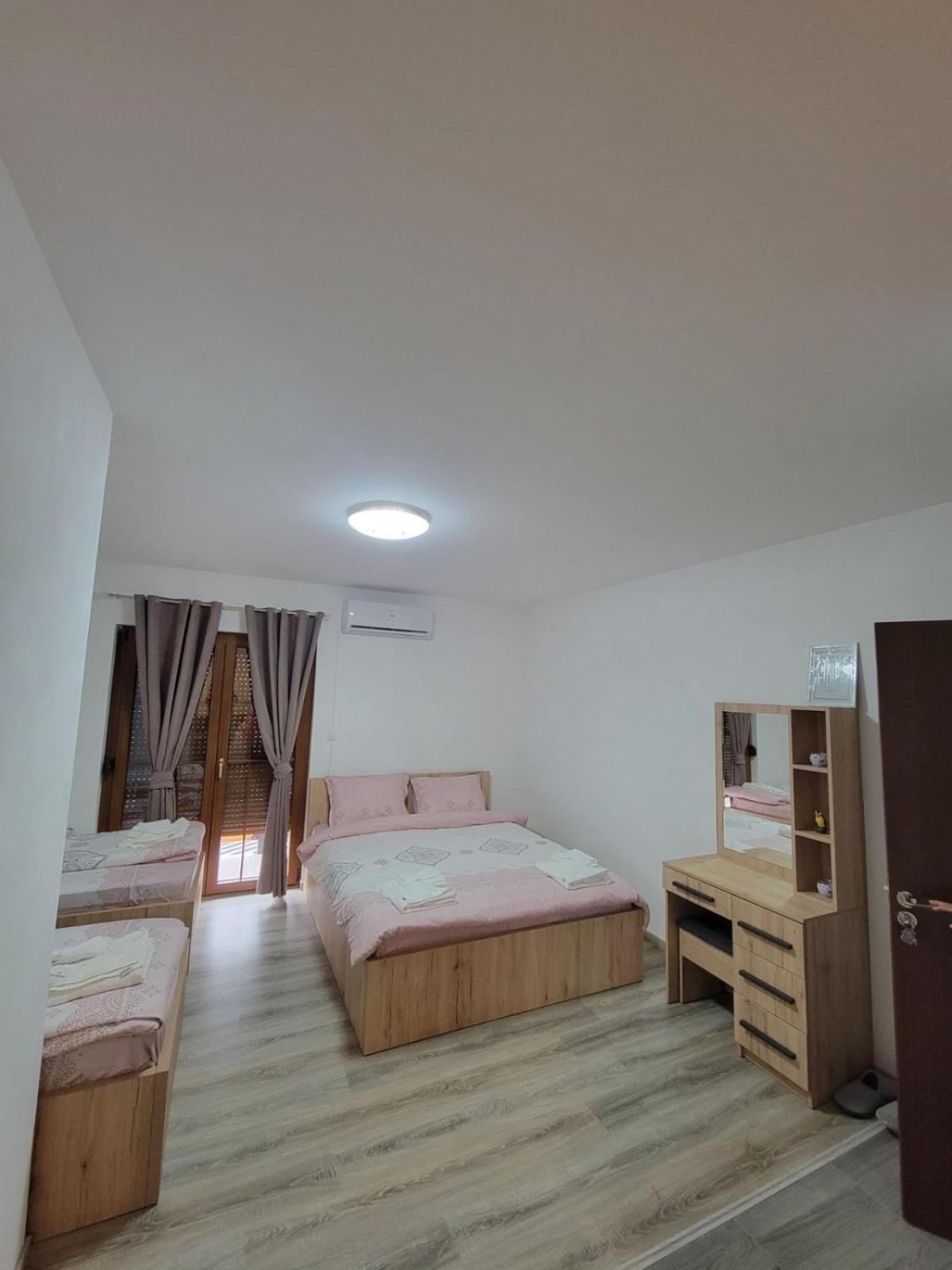 Eleon Motel Brezovica Exterior foto