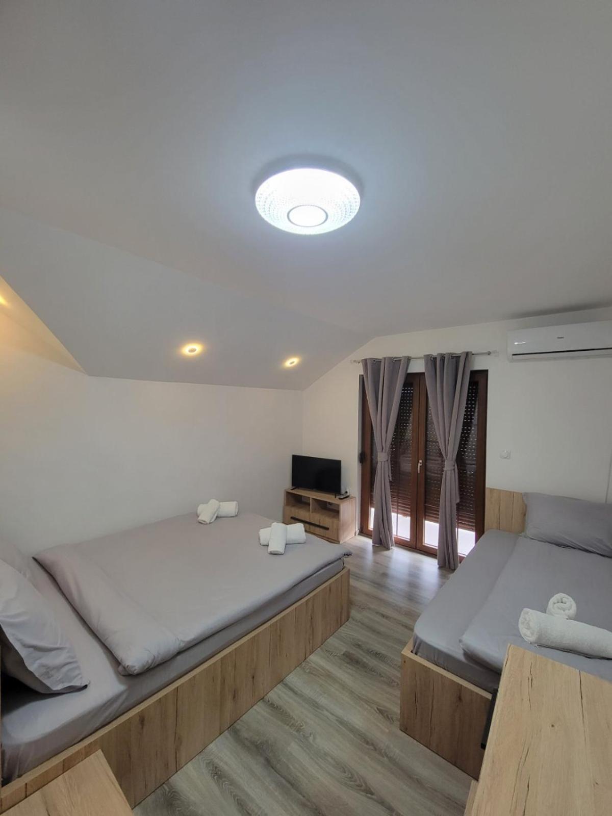 Eleon Motel Brezovica Exterior foto