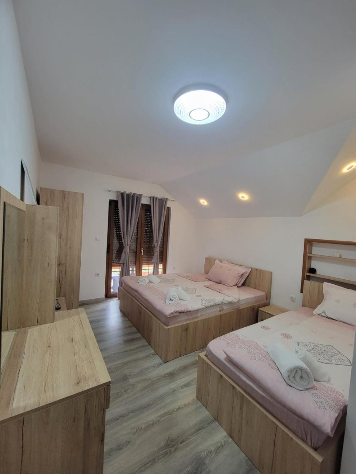 Eleon Motel Brezovica Exterior foto
